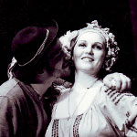 Dan Ciobanu şi Smara Marcu în &bdquo;Povestea dulgherului şi a frumoasei sale soţii&ldquo; de Radu Stanca, regia Zoe Anghel Stanca