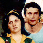 Fotografie de grup cu distribuţia spectacolului &bdquo;Adolescenţii&ldquo; de I.C. Cătina, regia Constatin Săsăreanu